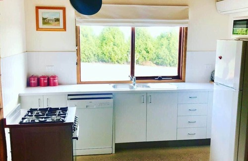 Millthorpe Apartment | The Shack - Gorgeous Getaway for 2 on Truffle Farm