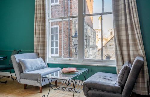 York Apartment | The Shambles Suites
