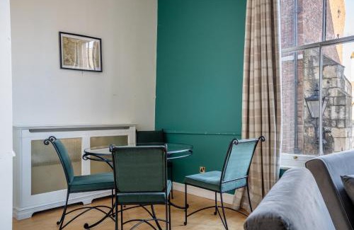 York Apartment | The Shambles Suites
