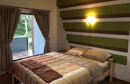 Pranburi Resort | The Shark Resort