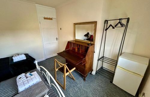 Knutsford House | The Shaw House, 2