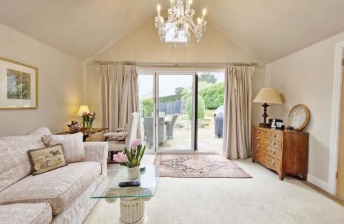 Pulborough House | The Shed - Pulborough