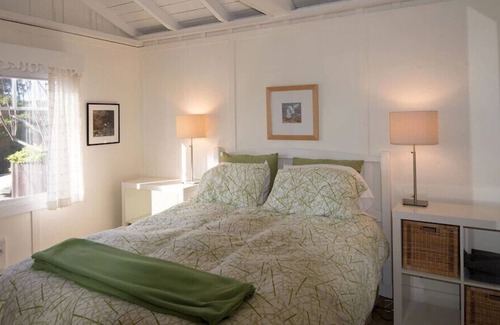 Stinson Beach House | The Shell Cottage || Quaint and Comfortable Stinson Cottage