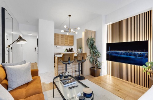 Milton Park Apartment | The Sherbrooke Experience Room 99