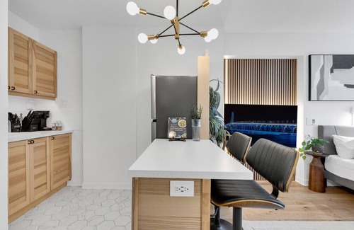 Milton Park Apartment | The Sherbrooke Experience Room 99