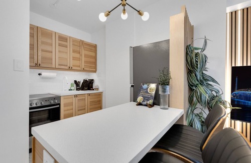 Milton Park Apartment | The Sherbrooke Experience Room 99