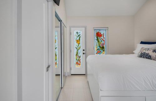 Townsite Villa | The Shining Sea A