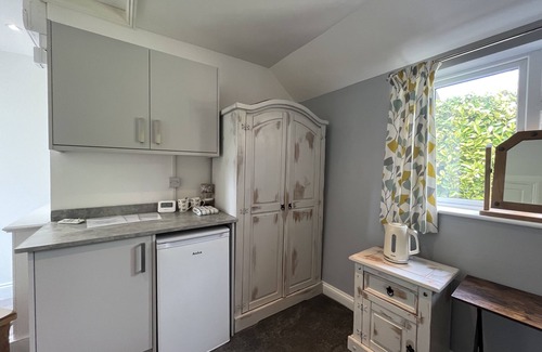 Upper Framilode House | The Ship Inn