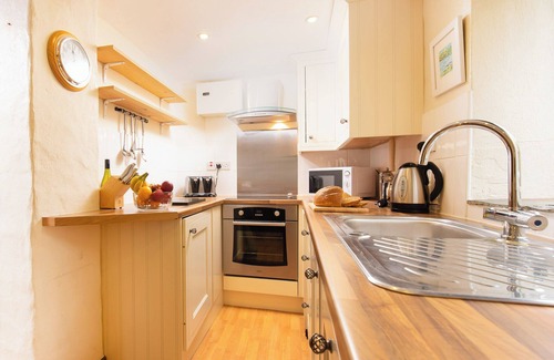 Berrynarbor House | The Shippen, Rural & rustic retreat -Barn conversion @ The Home Away South