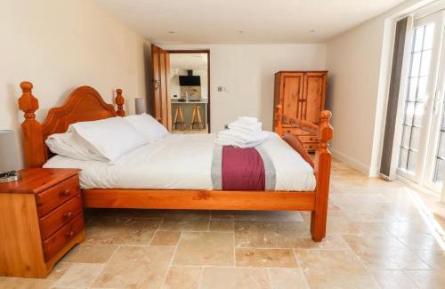 Hapsford House | The Shippon