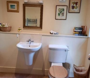 Pentraeth House | The Shippon, Parc yr Odyn, Pentraeth, Anglesey LL75 8UL
