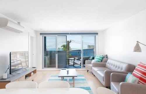 Shoal Bay Apartment | The Shoal, Unit 210/4-8 Bullecourt Street