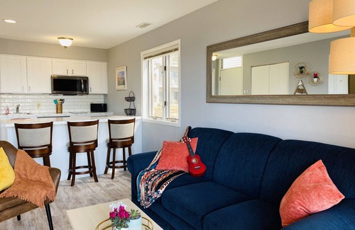 Acme Condo | The Shores Resort Condo on East Bay
