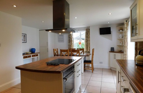 Sheringham House | The Sidings - a detached bungalow close to the train station and shops in Sheringham