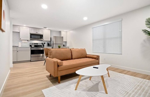 Morton Apartment | The Silo 7 - 2 FULL BA Double Delight