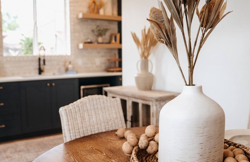 Washington Cottage | The Silo Inn near Zion, Snow Canyon and Bryce Canyon! honeymoon getaway. 2023