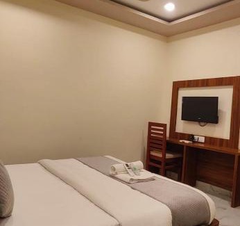 Pushkar Hotel | The Silver Palm Resort