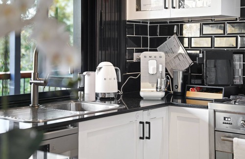 Katoomba House | THE SMART RETREAT-Voice control smart housenThe Smartest House OnTheBlueMountain