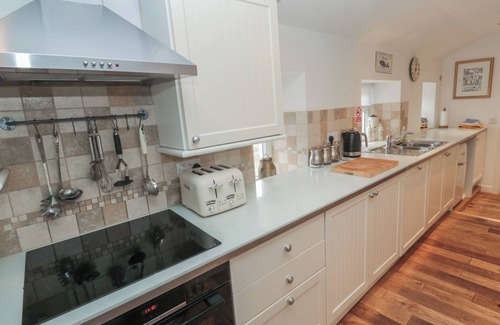 Chathill Cottage | THE SMITHY, pet friendly, character holiday cottage in Seahouses