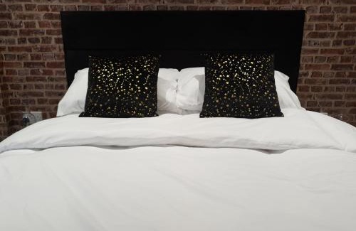 Bourne Apartment | The Snug Bourne