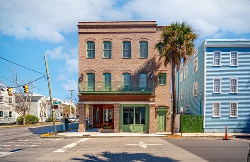 Downtown Charleston Apartment | The Soiree by Charleston Vacays-New Build by King