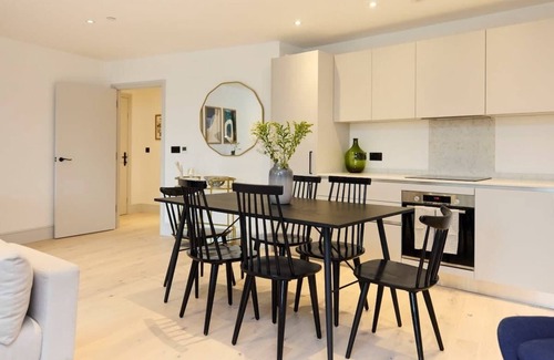 Abbey Apartment | The South Wimbledon Place - Adorable 2 Bdr Flat