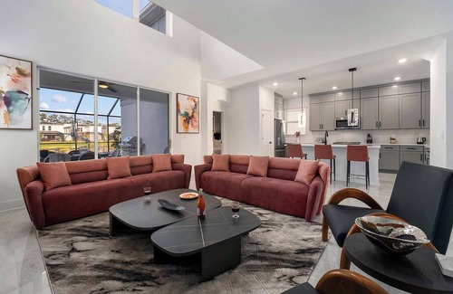 Florida Center House | The Spectacular | Fab villa w/PVT pool, spacious LR/DR - minutes to Universal
