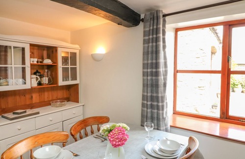 Bude Cottage | THE STABLE, pet friendly, with a garden in Bude