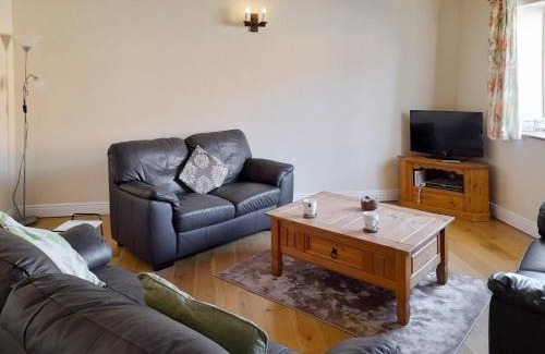 Maesbury Marsh House | The Stables