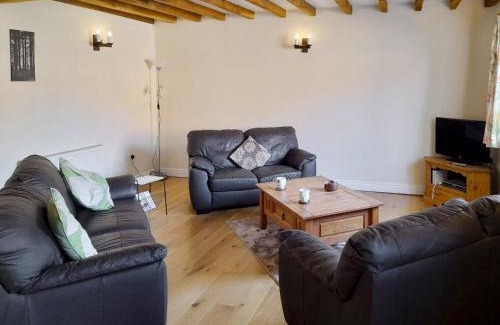 Maesbury Marsh House | The Stables