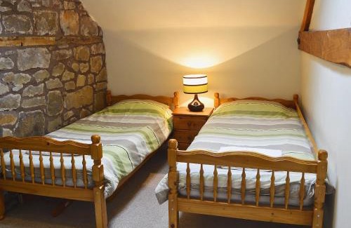 Maesbury Marsh House | The Stables
