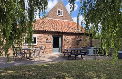 Frampton House | The Stables