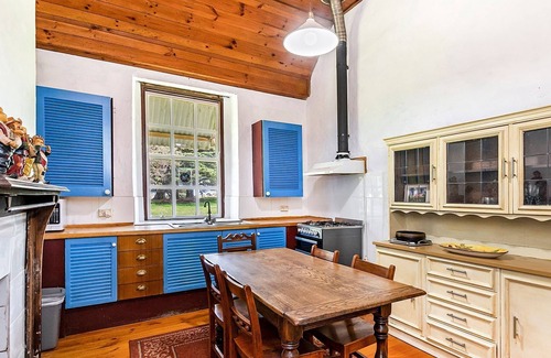 Port Fairy Cottage | The Stables - Ideal choice for a unique farm experience, offering 2 bedrooms and 1 bathroom and view
