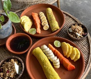 Midigama East Hotel | The Stables Oceanfront Hotel Midigama