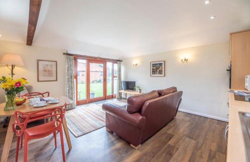 Saxmundham Apartment | The Stables Valley Farm Barns, Snape