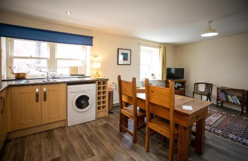 Kirriemuir Apartment | The Starry Rock