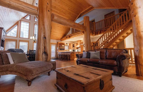 East Kootenay Ski Chalet | The Stemwinder Chalet by Simply Kimberley