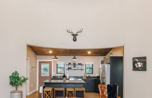 Primrose Apartment | The Still by The Hideaways