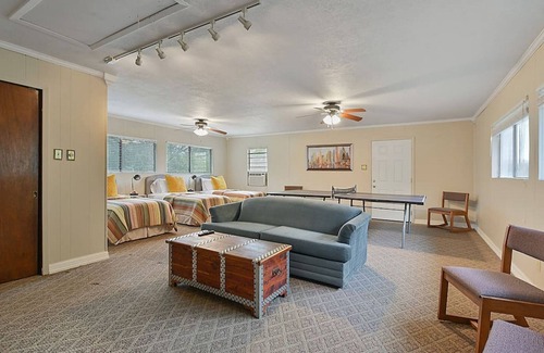 Downtown House | "The Stone House Stay" : 4 Bedroom Serenity Home