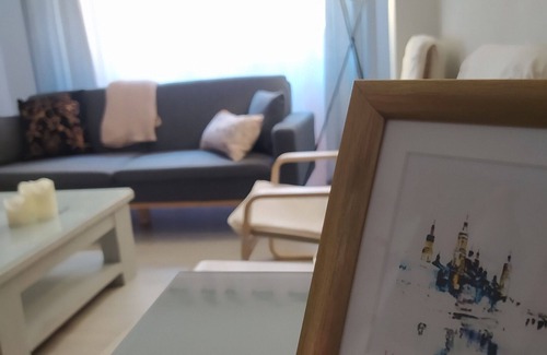 El Gancho Apartment | The stop - 3.La PE.10