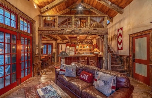 Santa Fe Cabin | The Storybook Cabin in the Santa Fe Forest