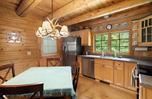 Stratton Cabin | The Stratton Cabin | Close to Stratton & Mt Snow!