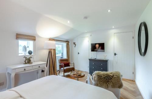 Tenterden House | The Studio