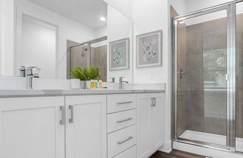 Reunion House | THE STUNNER