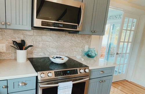 Snug Harbor Cottage | The Succotash Sanctuary - 0.75 Miles to East Matunuck State Beach