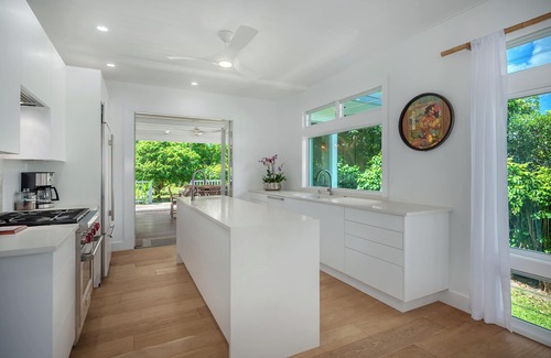 Kalihiwai House | THE SUGAR HOUSE! Luxury Anini Beach Home, Steps to the Beach! TVR4219