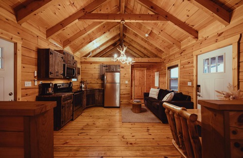 South Bloomingville Cabin | The Summit - Escape to The Summit Cabin in Hocking Hills, OH. Cozy, pet-friendly retreat with hot tub, fire pit, and scenic views, minutes from hiking, waterfalls, and more!