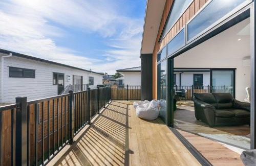 Waihi Beach House | The Sun Trap - Waihi Beach Holiday Home