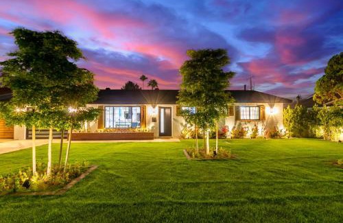 Peaceful Valley House | The Sundancer Custom Retreat