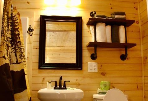 Lake George Hotel | The Sundowner on Lake George